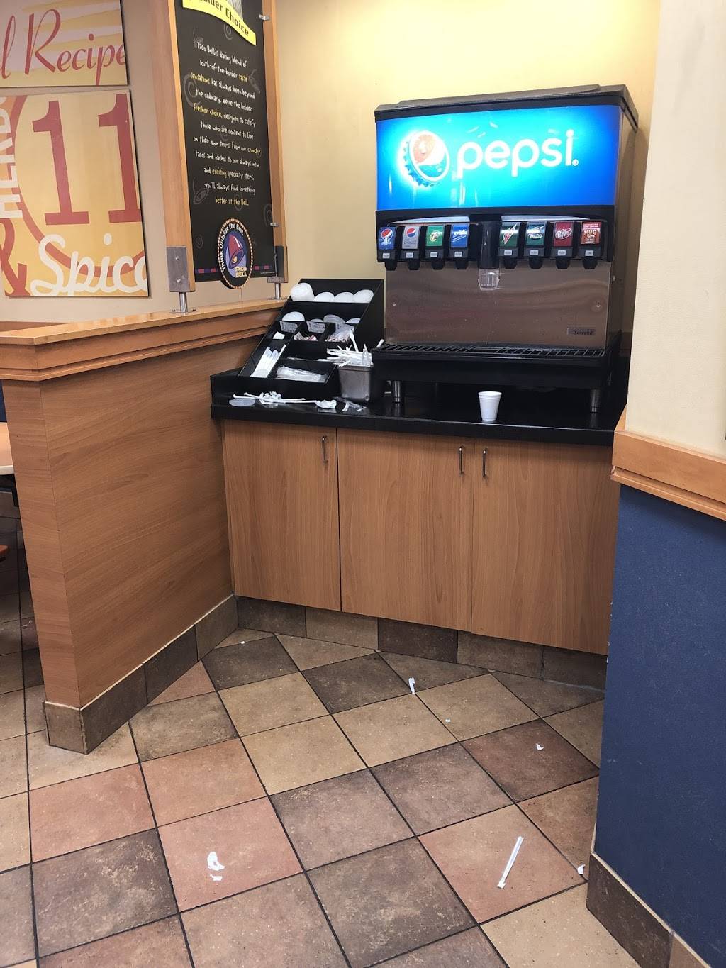 Taco Bell | meal takeaway | 10594 Yonge St, Richmond Hill, ON L4C 3C8, Canada | 9058848488 OR +1 905-884-8488