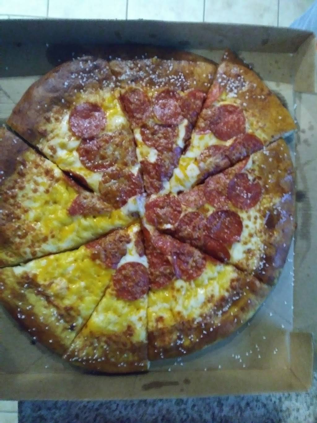 Little Caesars Pizza | meal takeaway | 1250 E Pioneer Pkwy, Arlington, TX 76010, USA | 8178607992 OR +1 817-860-7992