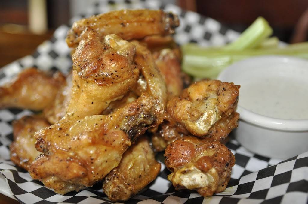 The WingD Nut | restaurant | 720 E Campbell Rd, Richardson, TX 75081, USA | 9728076217 OR +1 972-807-6217