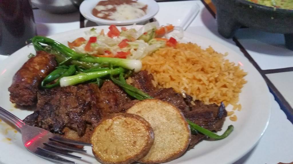 La Parrilla Restaurant | restaurant | 2126 East Cesar E Chavez Avenue, Los Angeles, CA 90033, USA | 3232623434 OR +1 323-262-3434