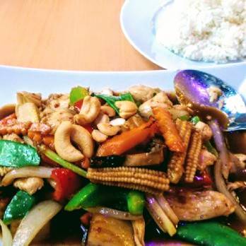 Khaosan and Taylor | restaurant | 1104 W Taylor St, Chicago, IL 60607, USA | 3129979991 OR +1 312-997-9991