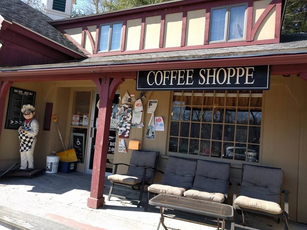 Over Easy Cafe | cafe | 220 Redemption Rock Trail, Sterling, MA 01564, USA | 9784226686 OR +1 978-422-6686