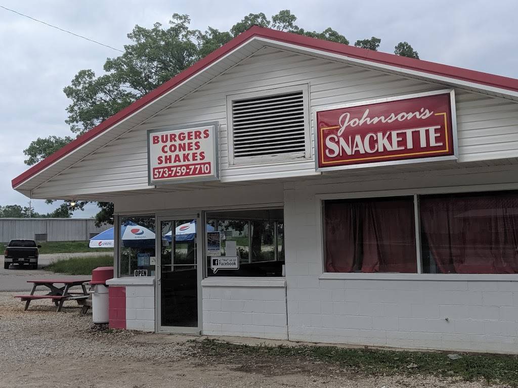 Johnsons Snackette | restaurant | 711 W 5th St, Dixon, MO 65459, USA | 5737597710 OR +1 573-759-7710