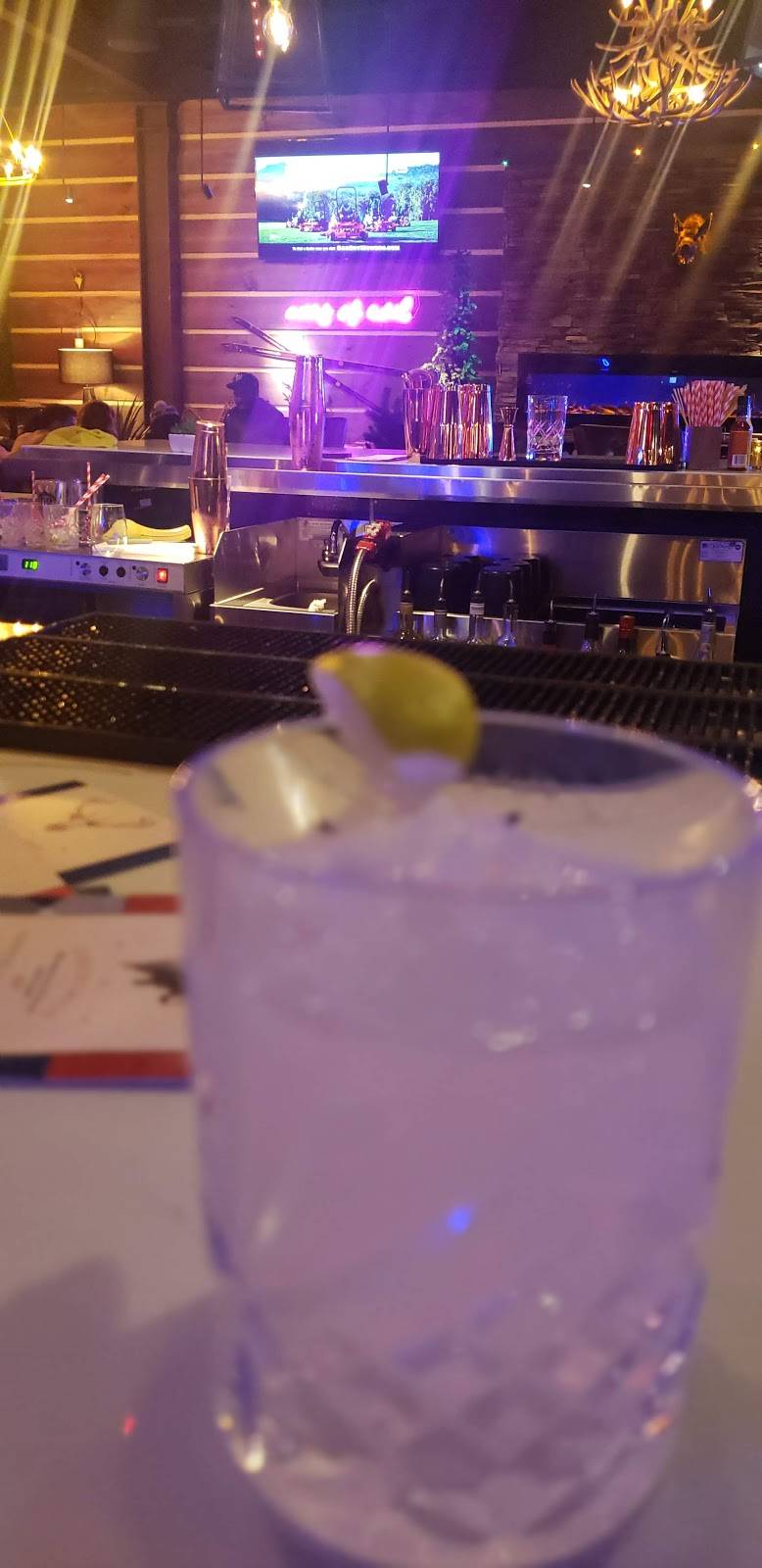 Kick Axe Throwing DC | restaurant | 1401 Okie St NE Suite 101, Washington, DC 20002, USA | 8334542529 OR +1 833-454-2529