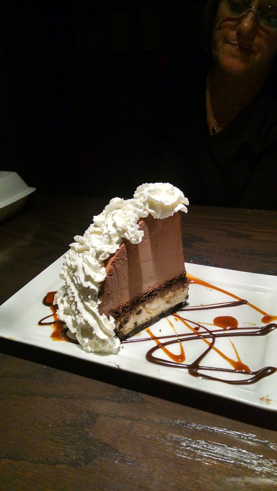 Red Robin Gourmet Burgers and Brews | restaurant | 369 Washington St, Woburn, MA 01801, USA | 3392987668 OR +1 339-298-7668