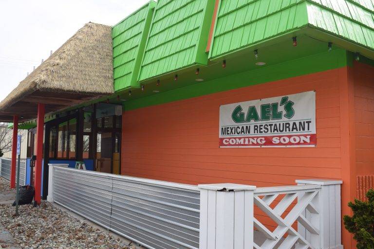 Gael’s Mexican Restaurant | restaurant | 1811 W Sherman Blvd, Muskegon, MI 49441, USA | 2313750612 OR +1 231-375-0612