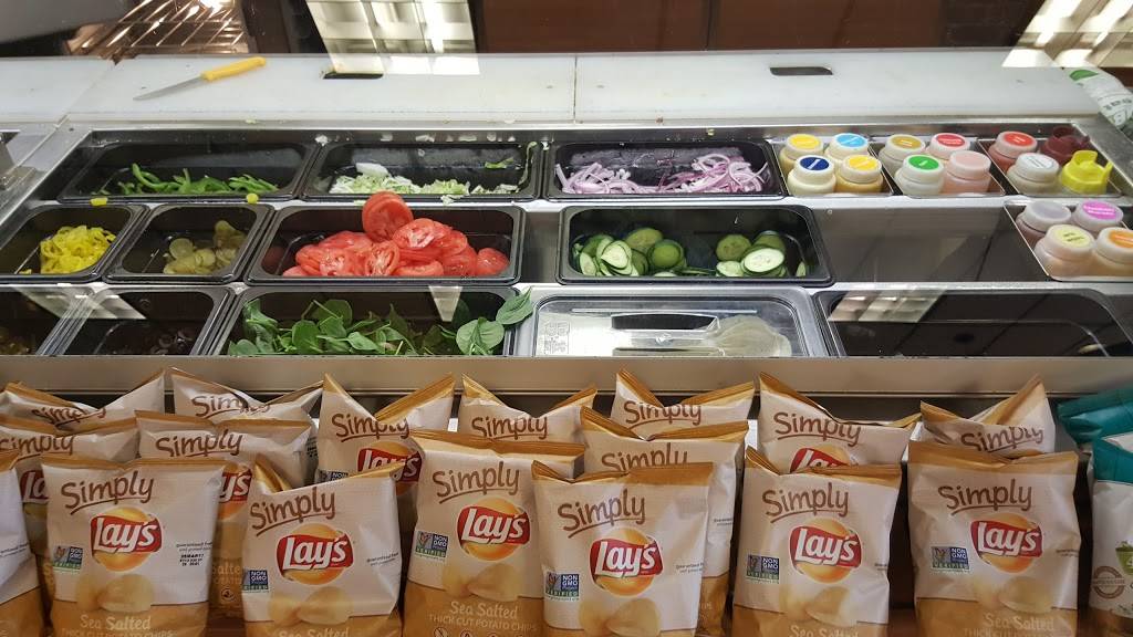 Subway | restaurant | 650 U.S. 31 W Bypass, Bowling Green, KY 42104, USA | 2708421616 OR +1 270-842-1616