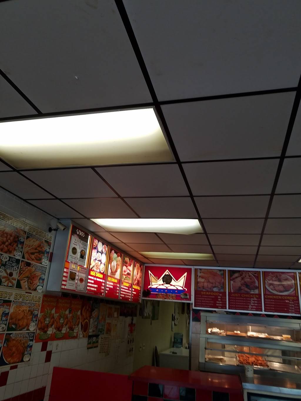 Crown Fried Chicken | restaurant | 1020 Main St, Peekskill, NY 10566, USA | 9147366720 OR +1 914-736-6720