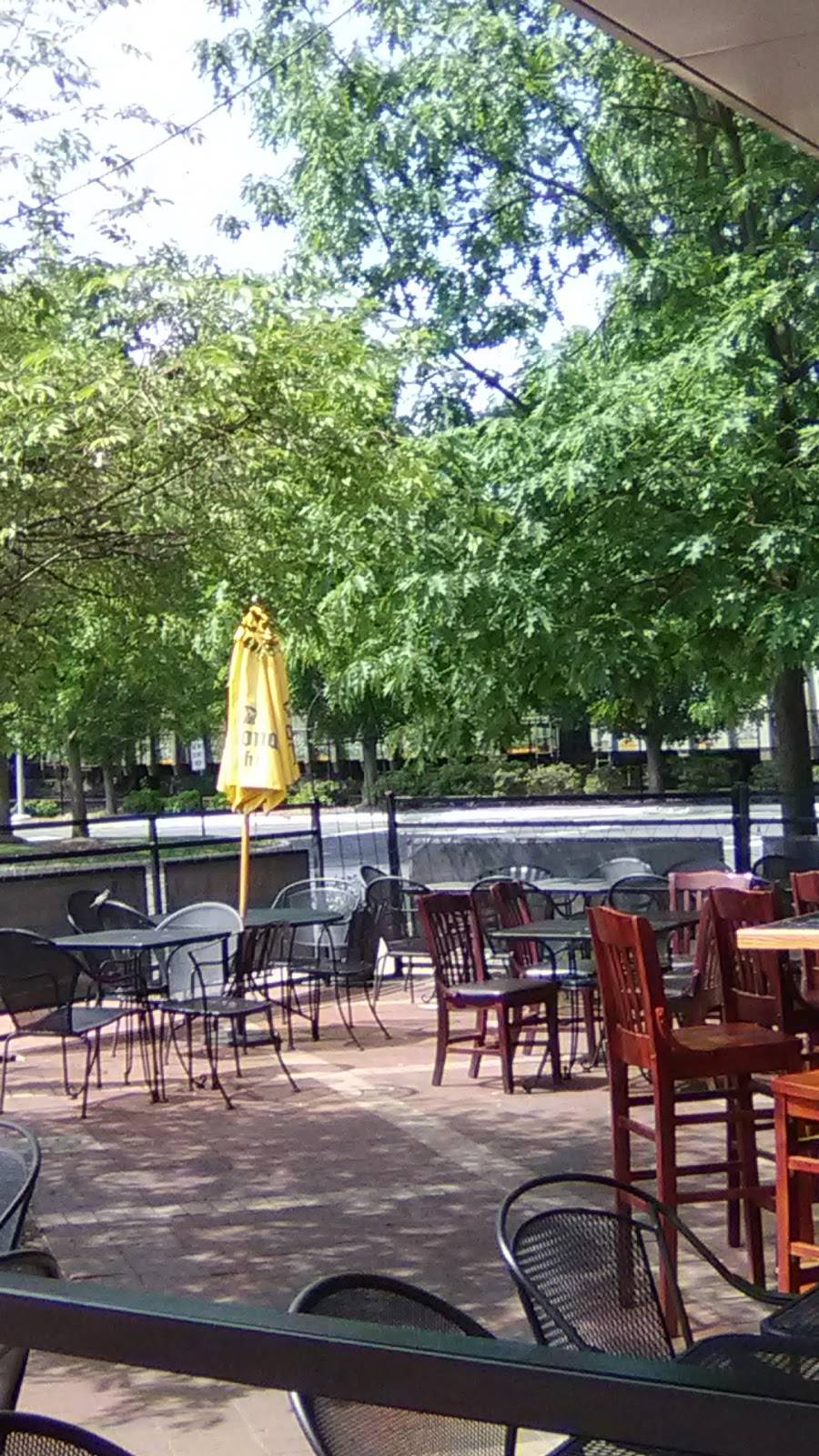 Subway | restaurant | 100 Hall of Fame Ave, Springfield, MA 01105, USA | 4132418884 OR +1 413-241-8884