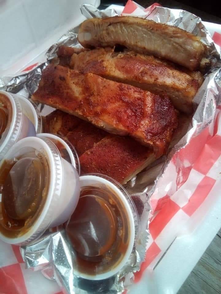 Rustic Hog Barbecue | restaurant | 104 Main St, Lake City, MI 49651, USA | 2319204227 OR +1 231-920-4227