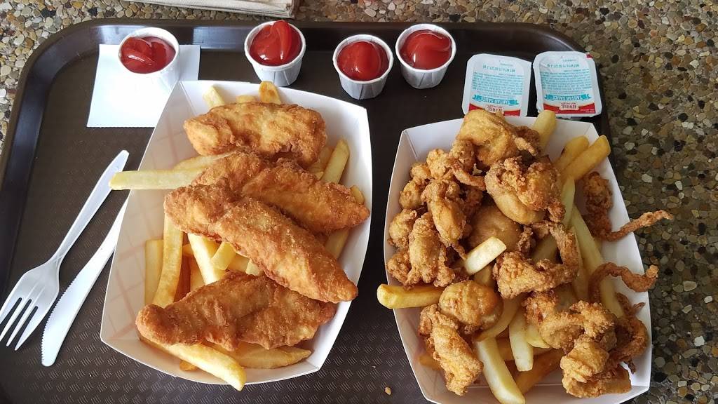 Pebbles | restaurant | 76 Water St, Plymouth, MA 02360, USA | 5087472978 OR +1 508-747-2978