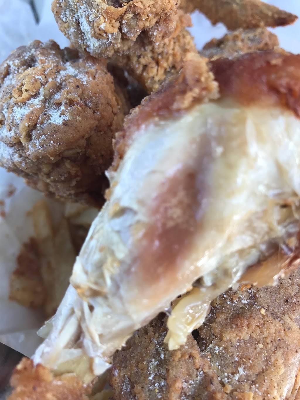 Super JJ Fish & Chicken | restaurant | 213 S Larkin Ave, Joliet, IL 60436, USA | 8157250802 OR +1 815-725-0802