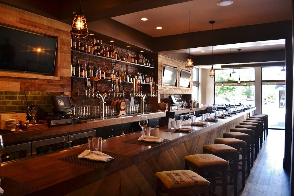 B2 Bistro + Bar | restaurant | 141 Shrewsbury Ave, Red Bank, NJ 07701, USA | 7322688555 OR +1 732-268-8555