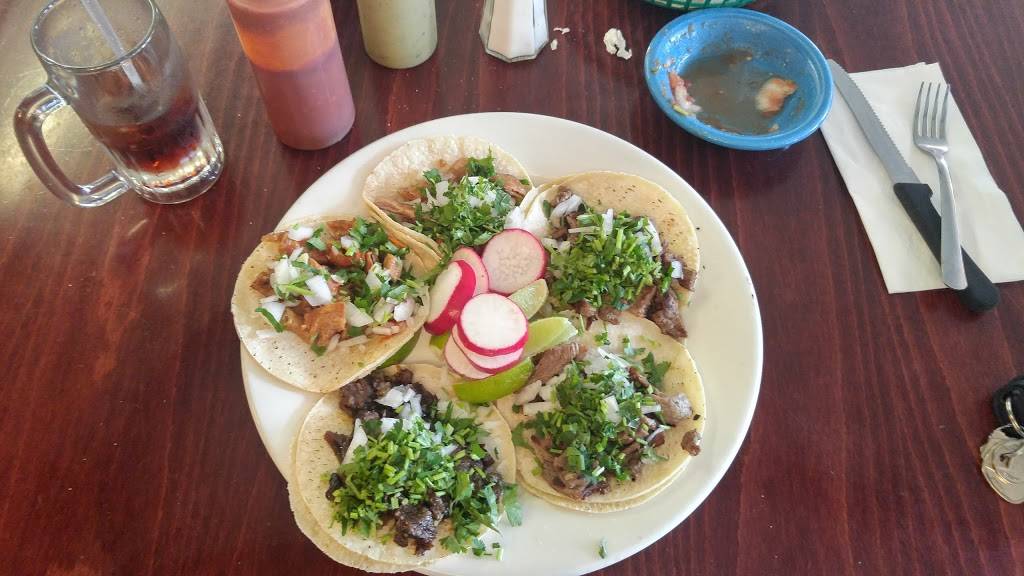 Panchos Tacos | restaurant | 145 White St, Danbury, CT 06810, USA | 2037900900 OR +1 203-790-0900