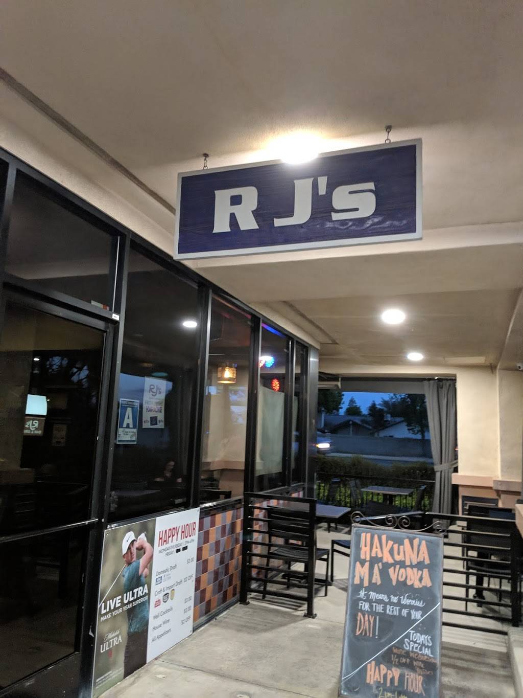 RJs Bar & Grill | restaurant | 9440 Hageman Rd c, Bakersfield, CA 93312, USA | 6616153738 OR +1 661-615-3738