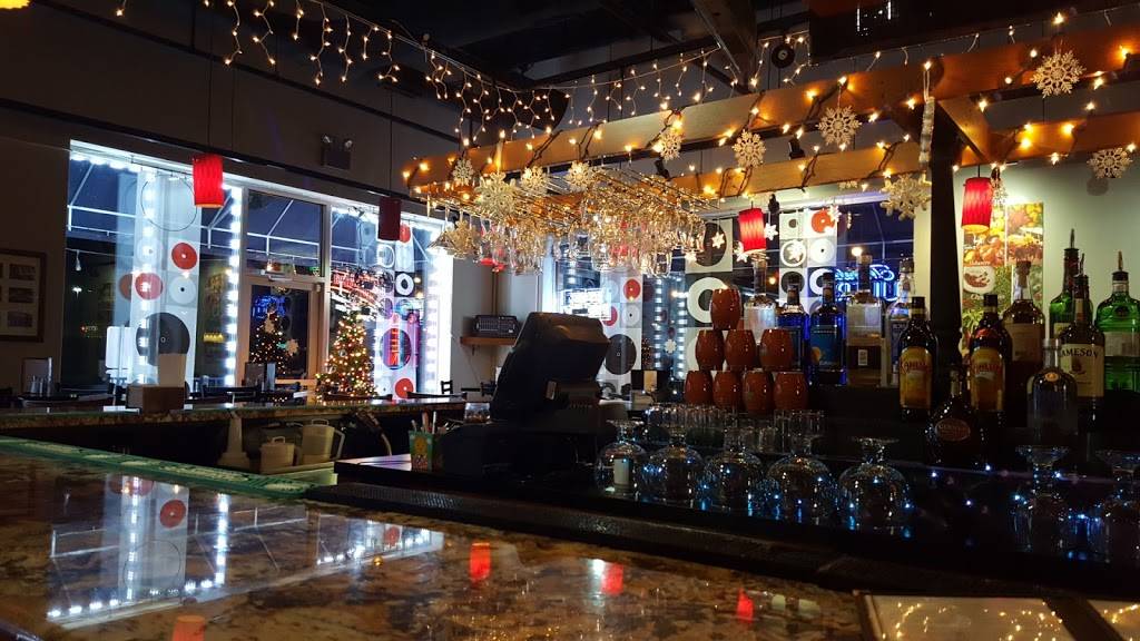 Salsa Street Mexican Restaurant and Cantina | restaurant | 1025 W Main St, Sleepy Hollow, IL 60118, USA | 8475515489 OR +1 847-551-5489