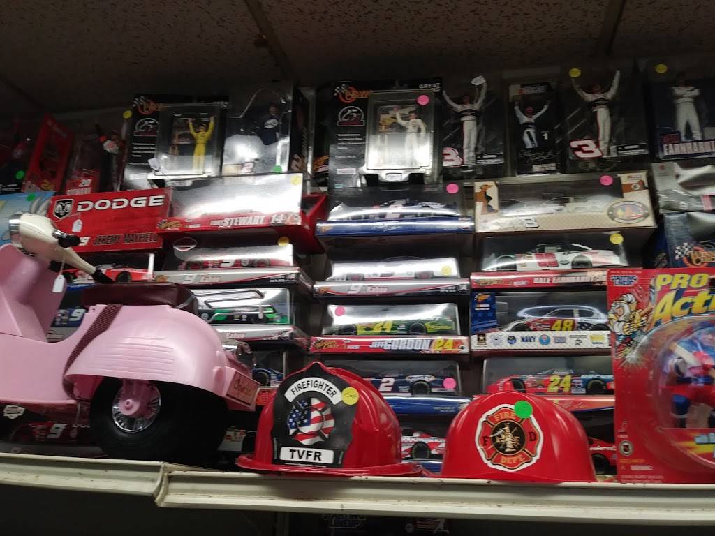 Mollys Station & More | restaurant | 4603 Pacific Way, Seaview, WA 98644, USA | 5037894317 OR +1 503-789-4317