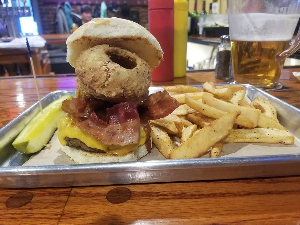 The 4 Corners Pub | restaurant | 10111 Sutherland Rd, Silver Spring, MD 20901, USA | 3015932900 OR +1 301-593-2900