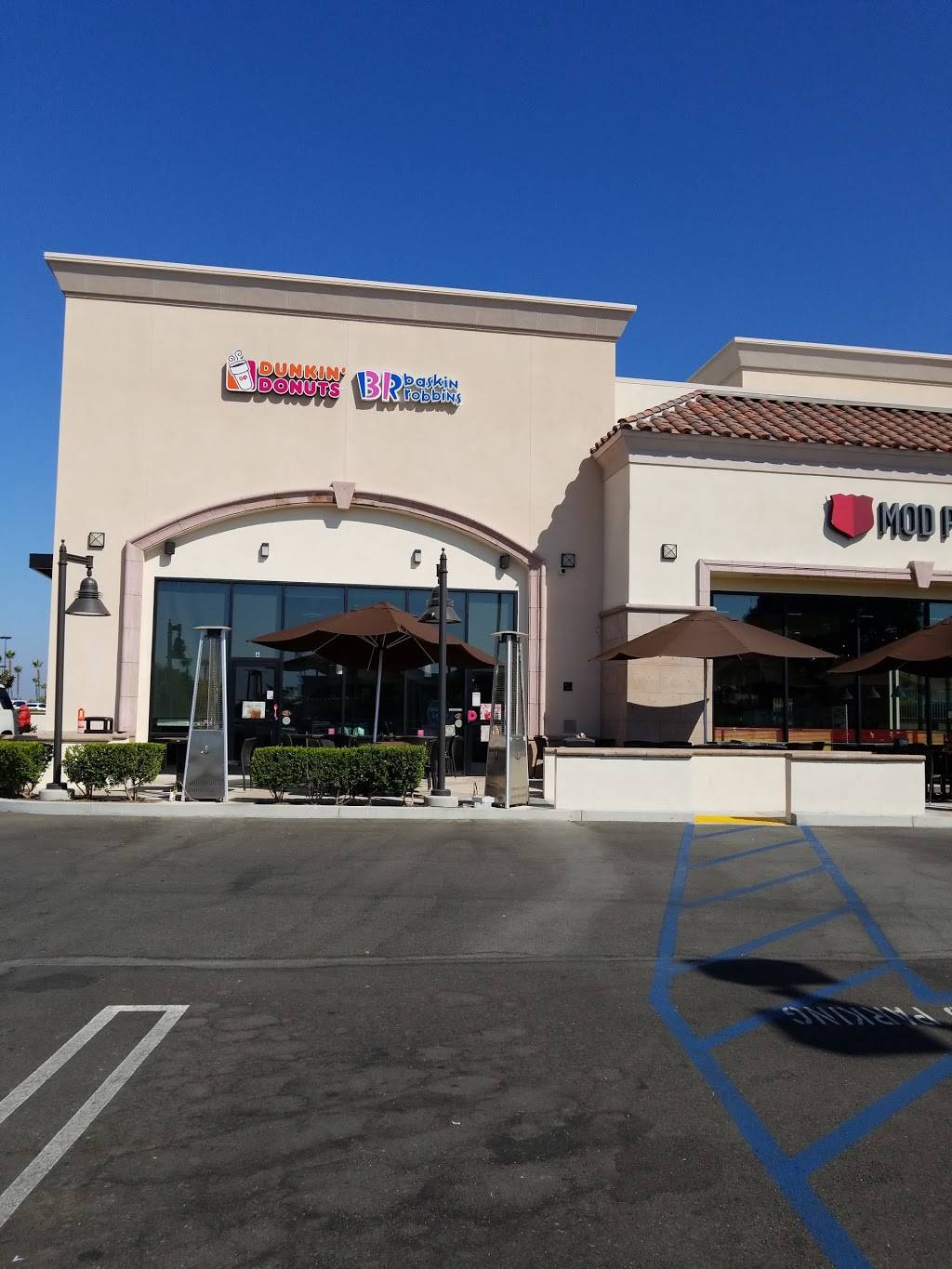 Dunkin | cafe | 26722 Portola Pkwy Suite A, Foothill Ranch, CA 92610, USA | 9499169288 OR +1 949-916-9288