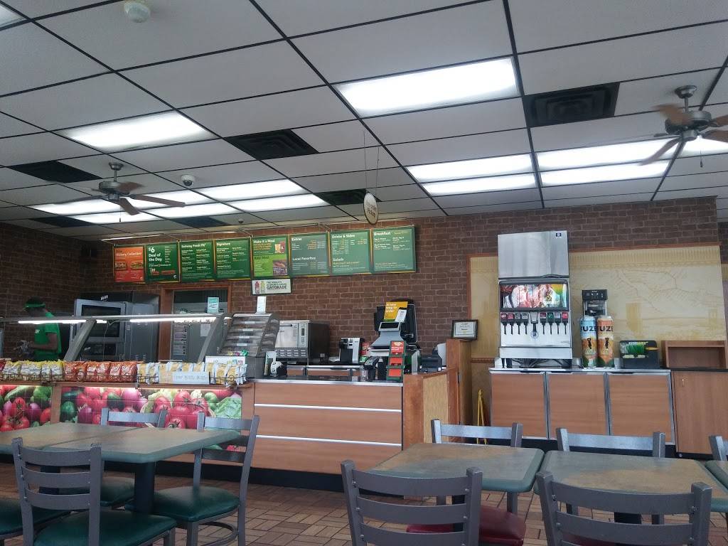 Subway | restaurant | 23 N Council Rd, Oklahoma City, OK 73127, USA | 4054954600 OR +1 405-495-4600