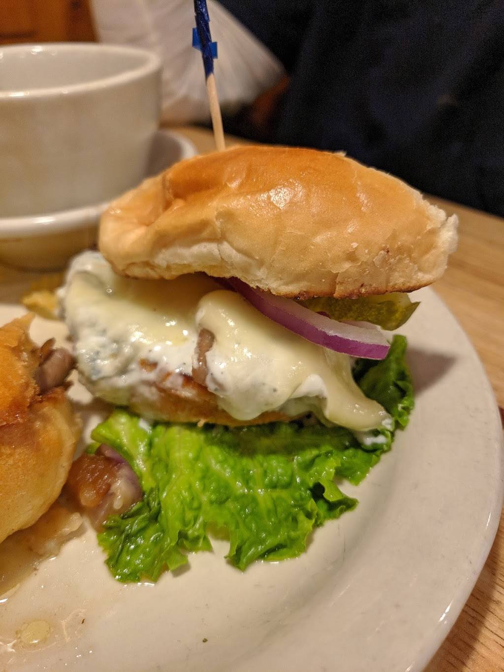 Southwoods Pub and Grill | restaurant | 1007 Spring St, Petoskey, MI 49770, USA | 2314871710 OR +1 231-487-1710