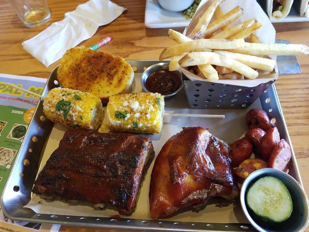 Chilis Grill & Bar | meal takeaway | 17240 Ventura Blvd, Encino, CA 91316, USA | 8189068469 OR +1 818-906-8469