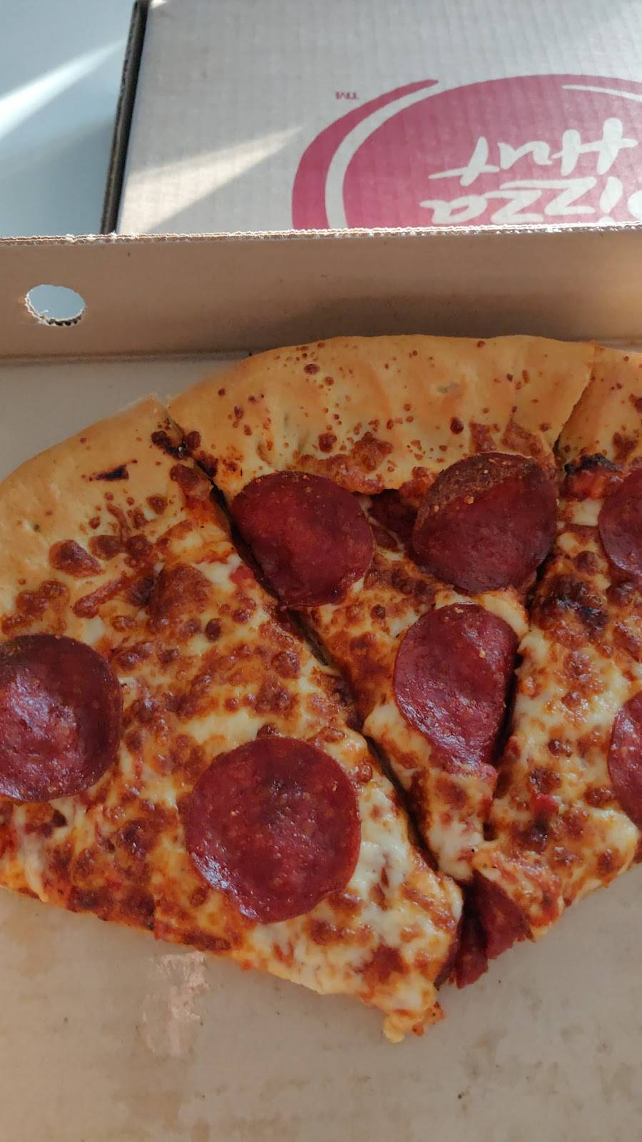 Pizza Hut | meal delivery | 280 Rossland Rd E Unit #2, Ajax, ON L1Z 0K4, Canada | 9052314810 OR +1 905-231-4810