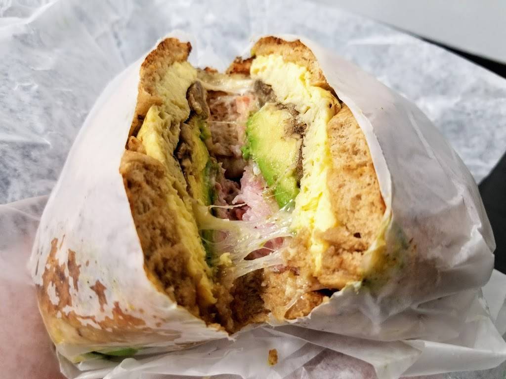 Potbelly Sandwich Shop | restaurant | Dulles Intl Airport Terminal B Space BM660, Dulles, VA 20166, USA | 7035726369 OR +1 703-572-6369