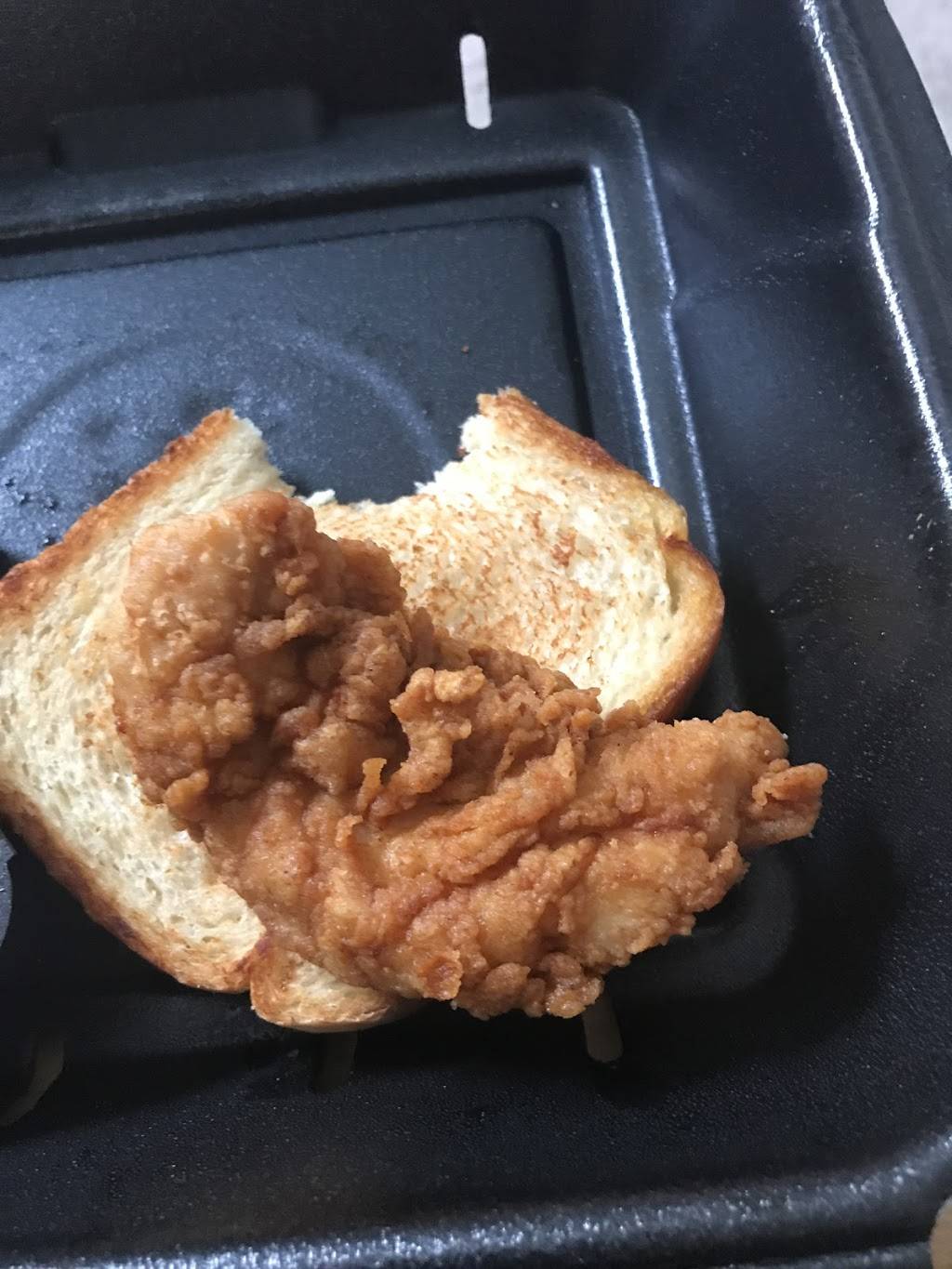 Zaxbys Chicken Fingers & Buffalo Wings | restaurant | 254 Marlin Dr, Greenwood, IN 46142, USA | 3174978888 OR +1 317-497-8888