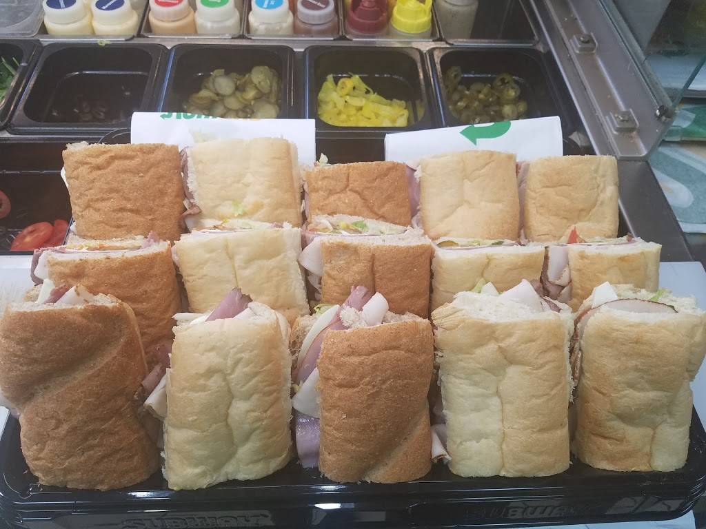 Subway | restaurant | 114 US-1, Louisville, GA 30434, USA | 4786257827 OR +1 478-625-7827