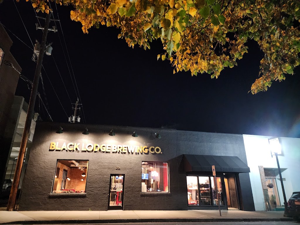 Black Lodge Brewing Co. | restaurant | 206 N 3rd St, Coeur dAlene, ID 83814, USA | 2086406298 OR +1 208-640-6298
