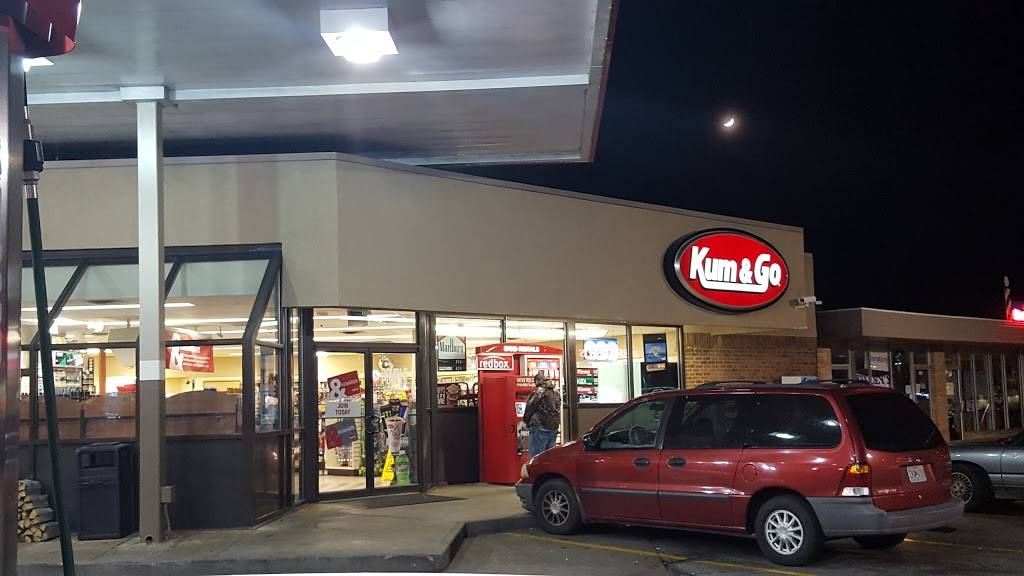 Kum & Go | meal takeaway | 1211 W Sunshine St, Springfield, MO 65807, USA | 4178694861 OR +1 417-869-4861