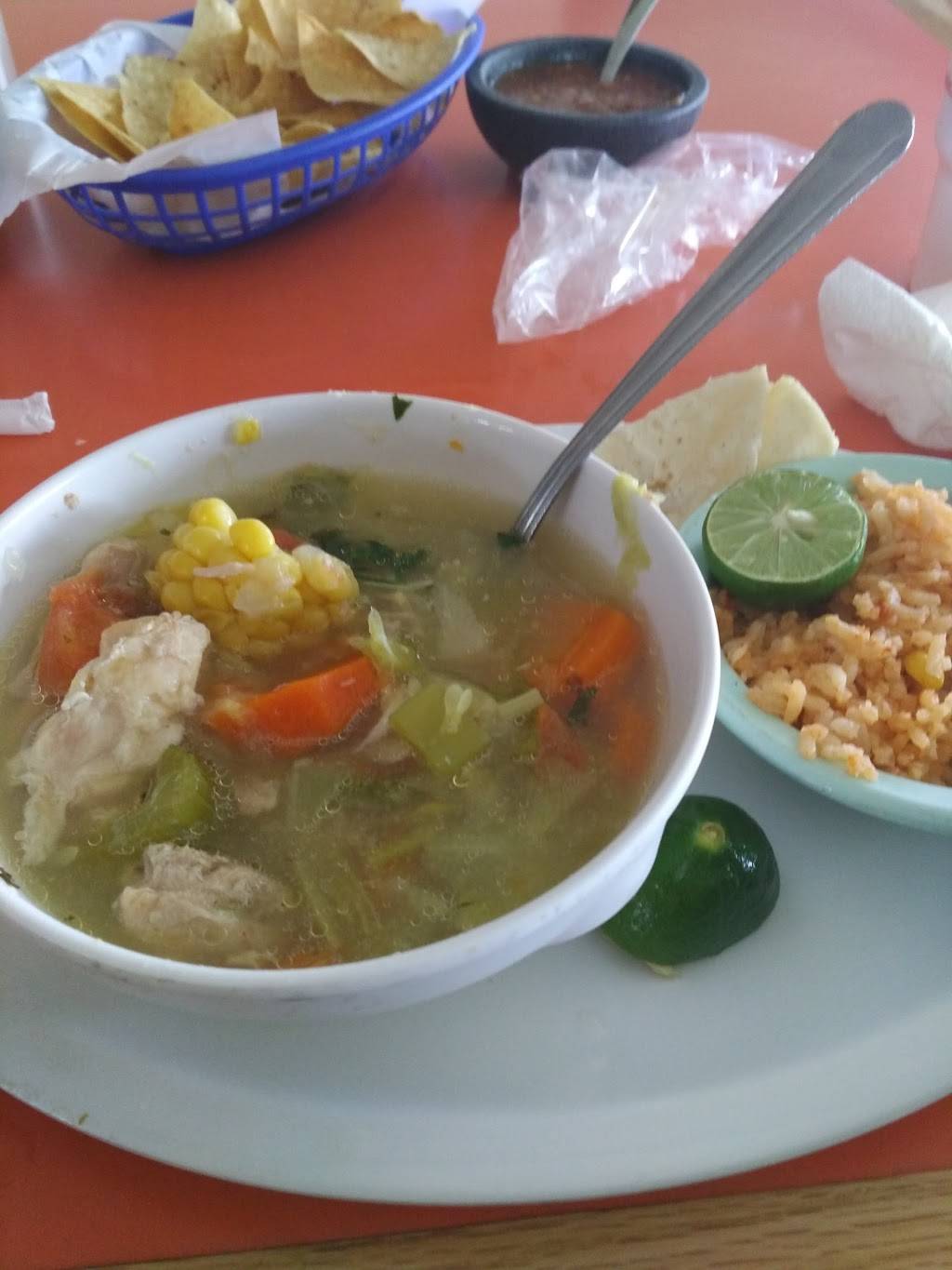 El Portal Del CIROS Mexican & Seafood | restaurant | 1441 N Zaragoza Rd bldg h, El Paso, TX 79936, USA | 9155902476 OR +1 915-590-2476