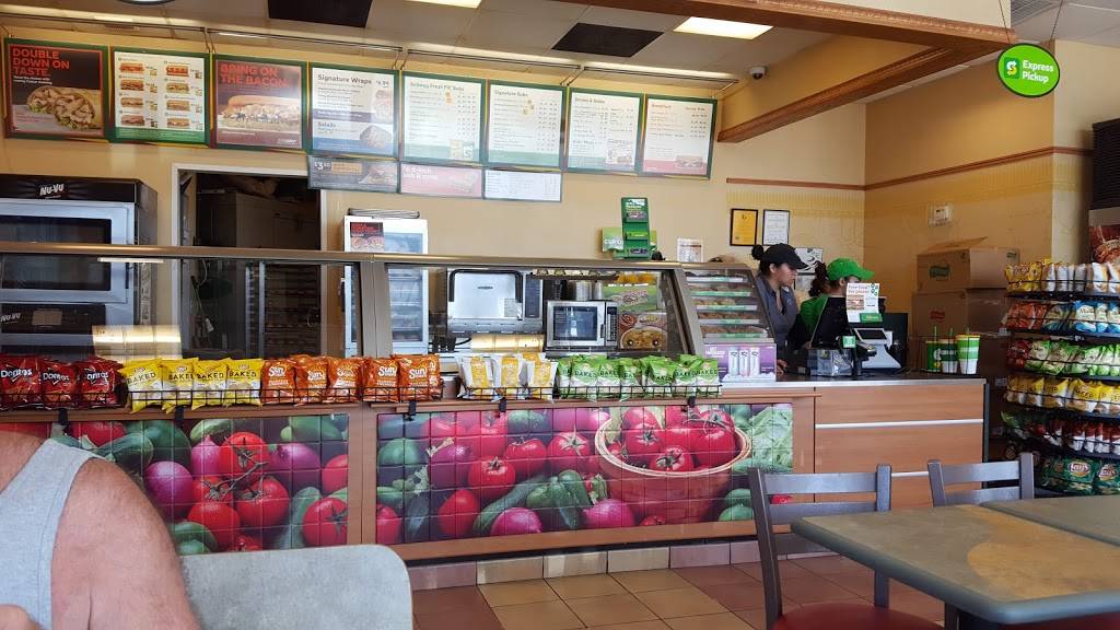 Subway Restaurants | restaurant | 500 Seawall Blvd #400, Galveston, TX 77550, USA | 4097622500 OR +1 409-762-2500