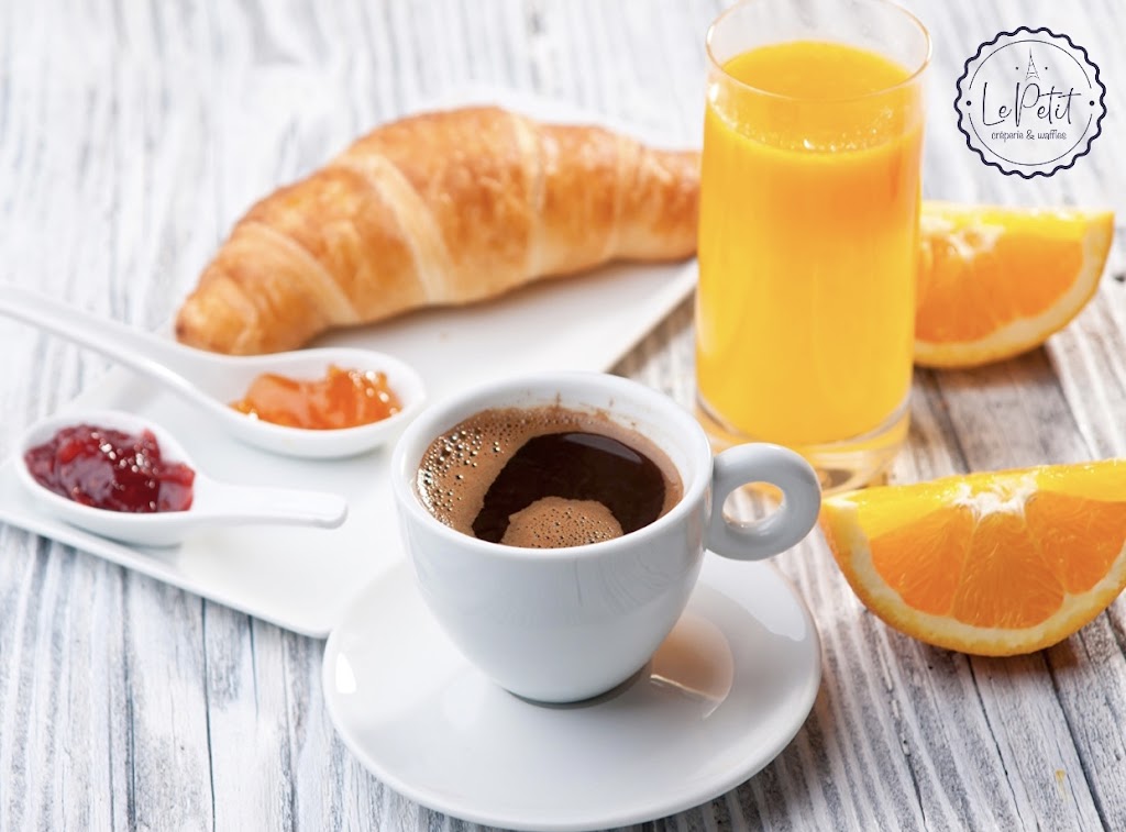 Le Petit Crêperie & Waffles | restaurant | 14520 Memorial Dr suite 28, Houston, TX 77079, USA | 7136280905 OR +1 713-628-0905