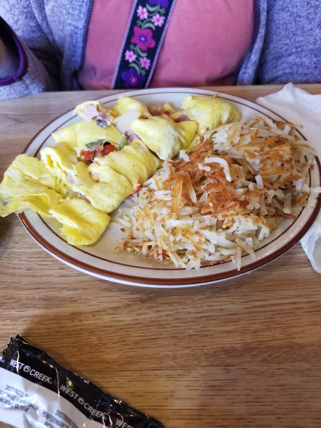 Grannys Diner | restaurant | 513 W Broadway St, Harrodsburg, KY 40330, USA | 8597346210 OR +1 859-734-6210