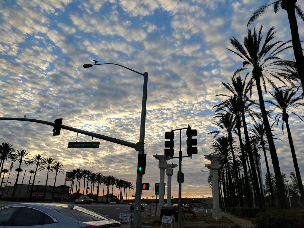 Starbucks | cafe | 13518 Baseline Ave, Fontana, CA 92336, USA | 9098993596 OR +1 909-899-3596