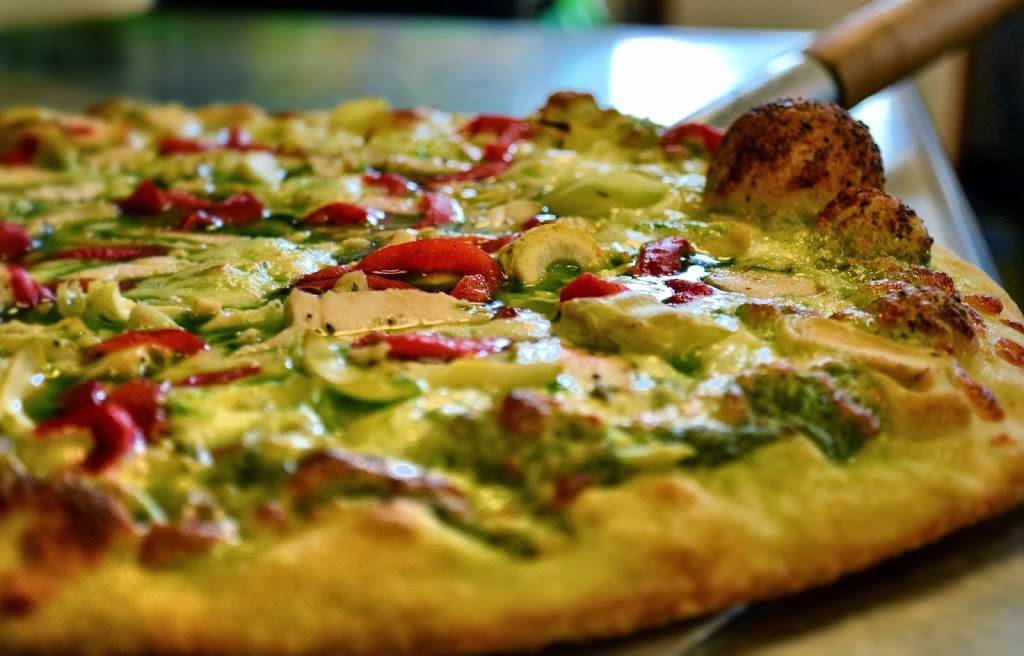 Famularis Pizzeria Oakbrook | meal takeaway | 1704 Old Trolley Rd, Summerville, SC 29485, USA | 8438322222 OR +1 843-832-2222