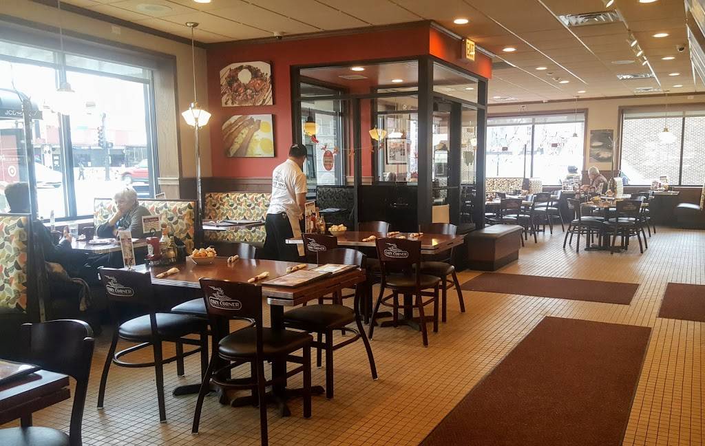 Cozy Corner Restaurant & Pancake House | bakery | 6349 N Clark St, Chicago, IL 60660, USA | 7732741100 OR +1 773-274-1100