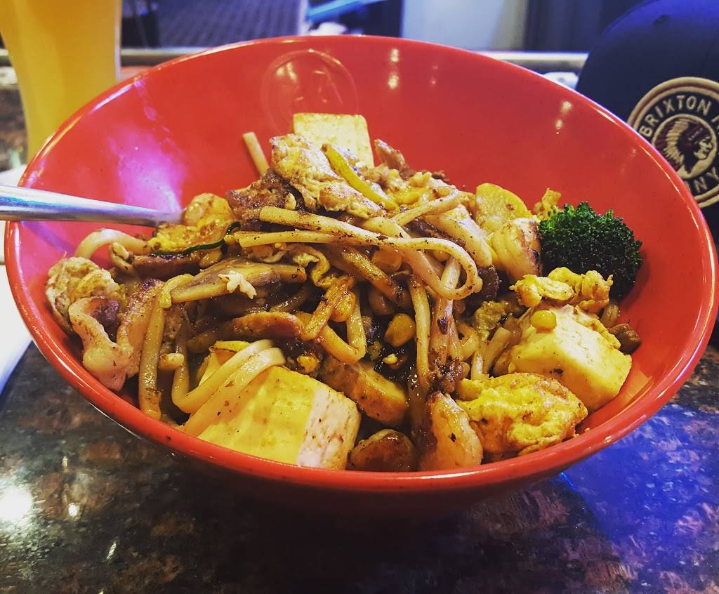 Genghis Grill | restaurant | 4410 The 25 Way, Albuquerque, NM 87109, USA | 5053449335 OR +1 505-344-9335