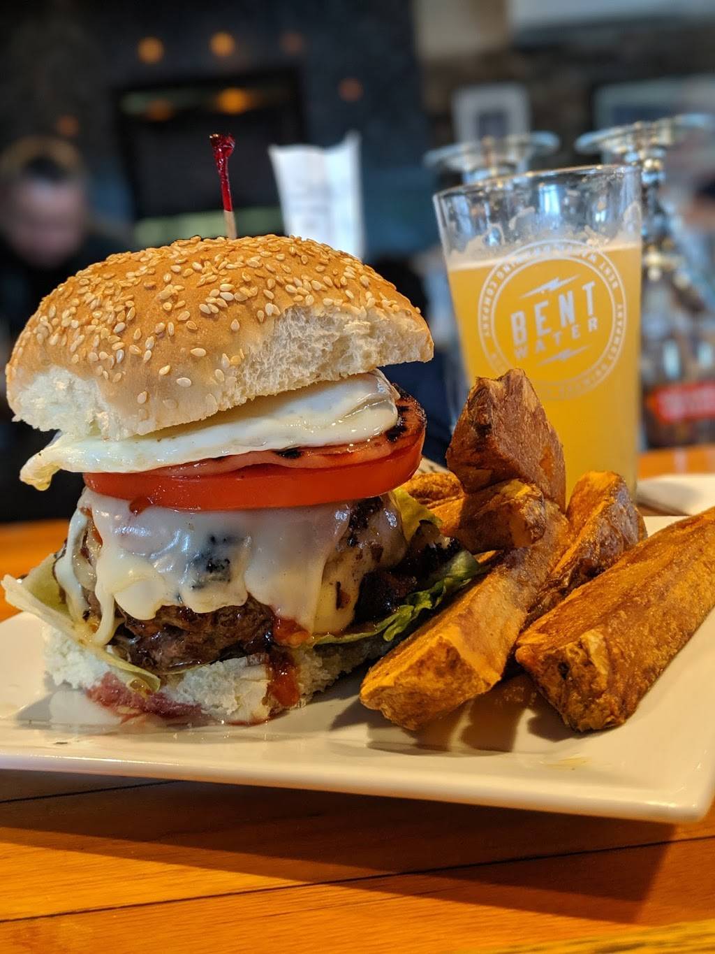 R.F. OSullivan & Son | restaurant | 282 Beacon St, Somerville, MA 02143, USA | 6174919638 OR +1 617-491-9638