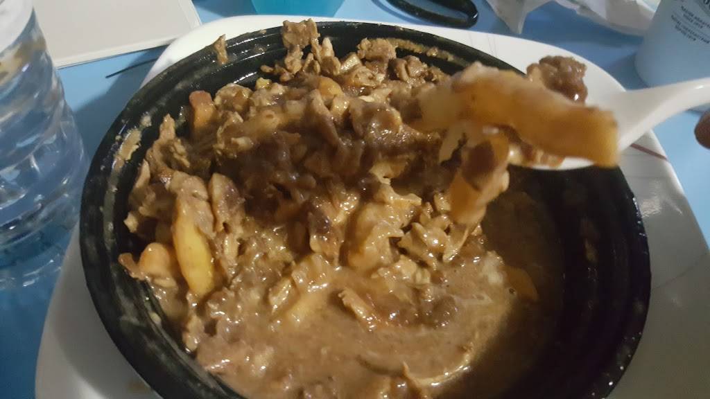 Pita and Grill Express | restaurant | 488 Eglinton Ave W, Mississauga, ON L5R 0G2, Canada | 9057120333 OR +1 905-712-0333