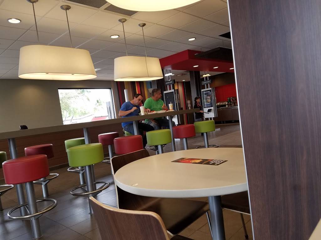 McDonalds | cafe | 6700 Bird Rd, Miami, FL 33155, USA | 3056673551 OR +1 305-667-3551