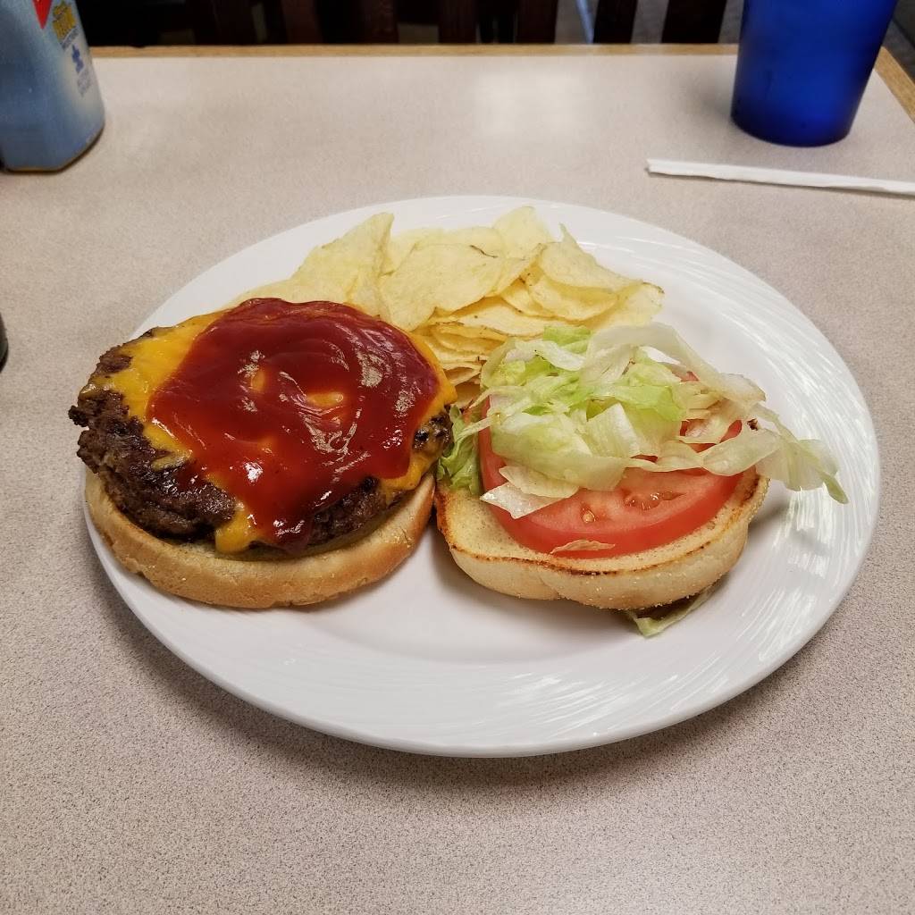 Hammers Bar & Restaurant | restaurant | 103 Roosevelt St, Bartonville, IL 61607, USA | 3096972023 OR +1 309-697-2023