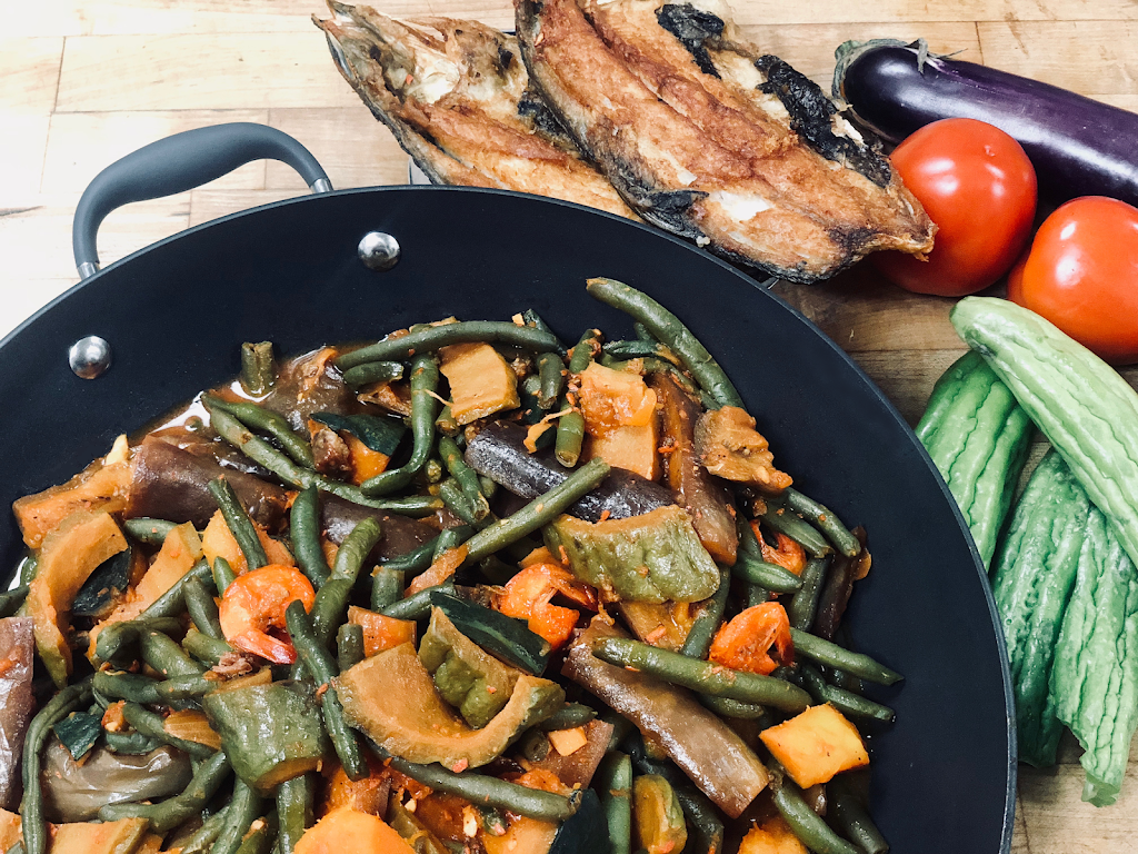 Fiesta Pinoy | restaurant | 550 E 8th St #9, National City, CA 91950, USA | 6194346255 OR +1 619-434-6255