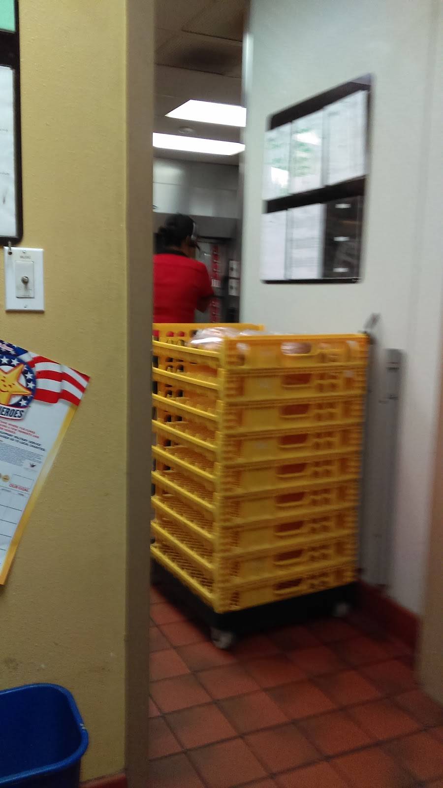 Carls Jr. | restaurant | 695 H St, Chula Vista, CA 91910, USA | 6194764420 OR +1 619-476-4420