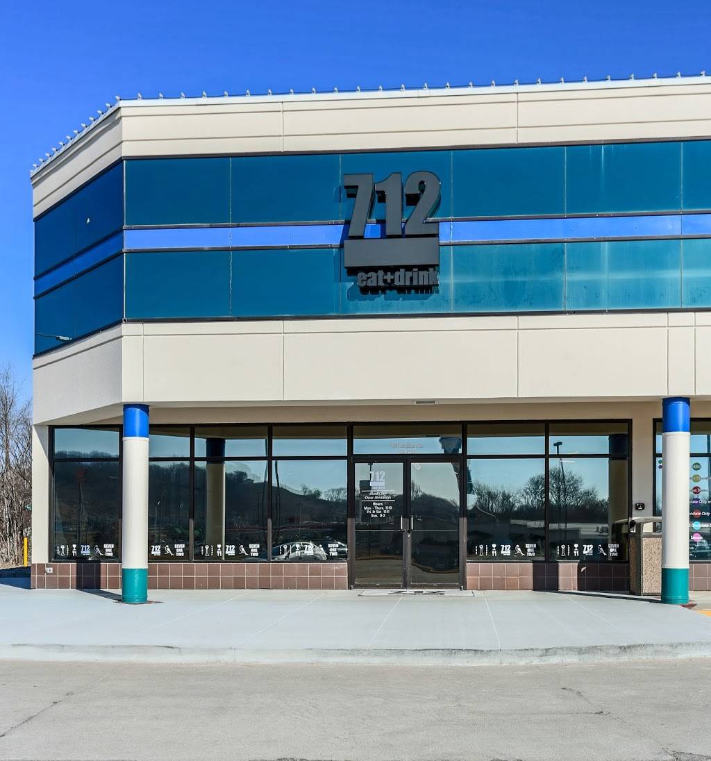 712 Eat + Drink | restaurant | 1851 Madison Ave #700, Council Bluffs, IA 51503, USA | 7122565525 OR +1 712-256-5525
