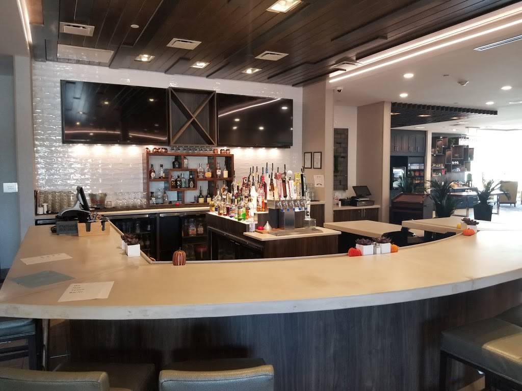 Foxhole Restaurant and Bar | restaurant | 340 Amistead Ave, Fort Mill, SC 29708, USA | 8035789960 OR +1 803-578-9960