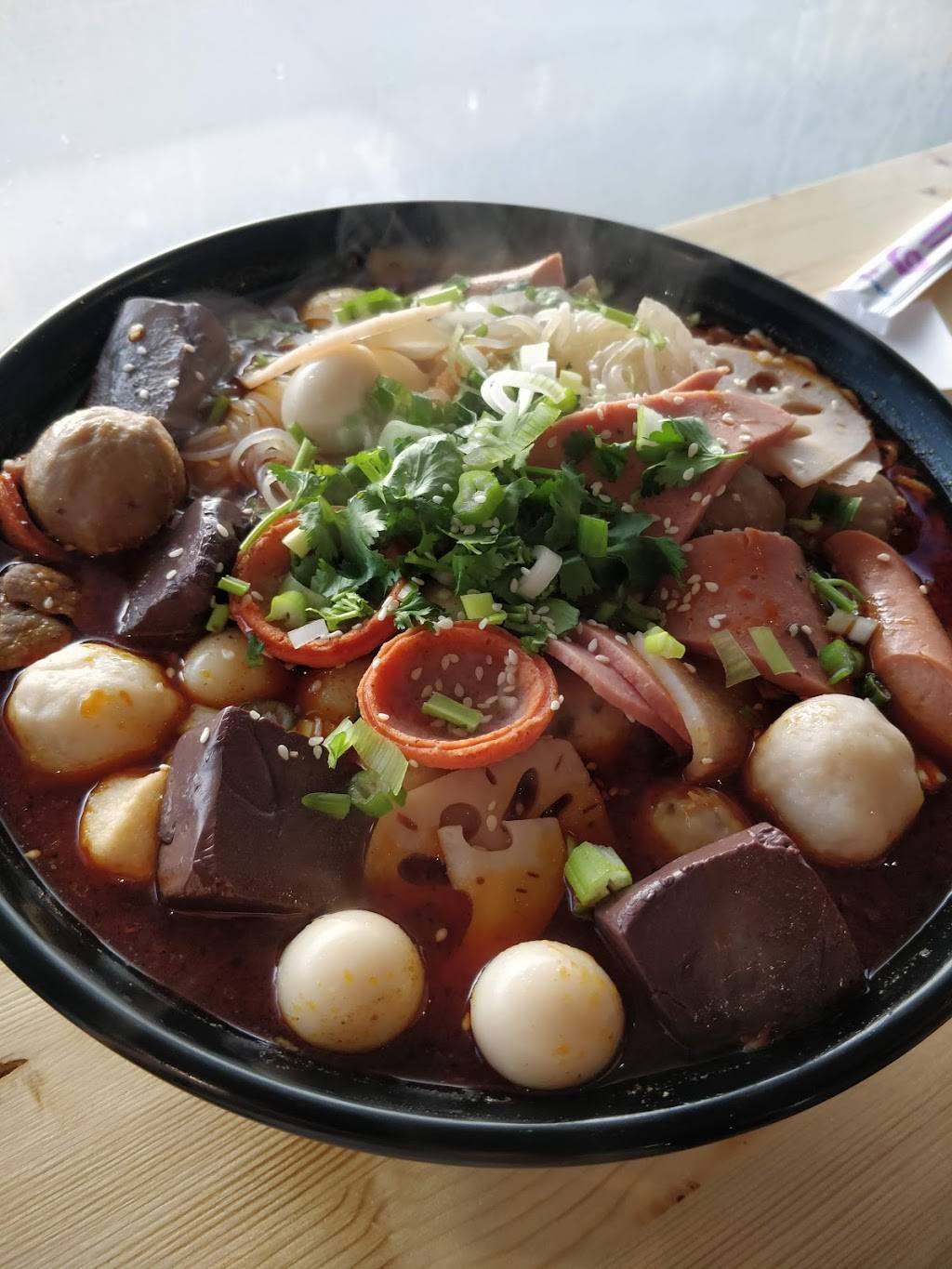 辣米味道骨汤麻辣烫 HotMilier Pot & Spicy | restaurant | 65 Wharncliffe Rd N, London, ON N6H 2A5, Canada | 2262899789 OR +1 226-289-9789