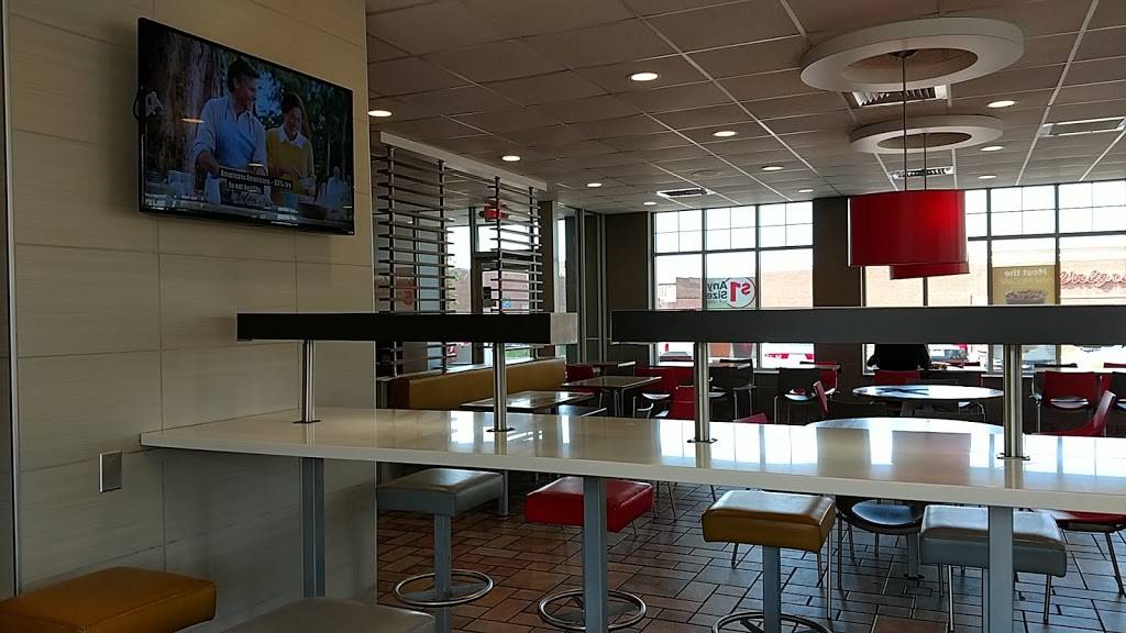 McDonalds | cafe | 1430 W 117th St, Lakewood, OH 44107, USA | 2165219110 OR +1 216-521-9110